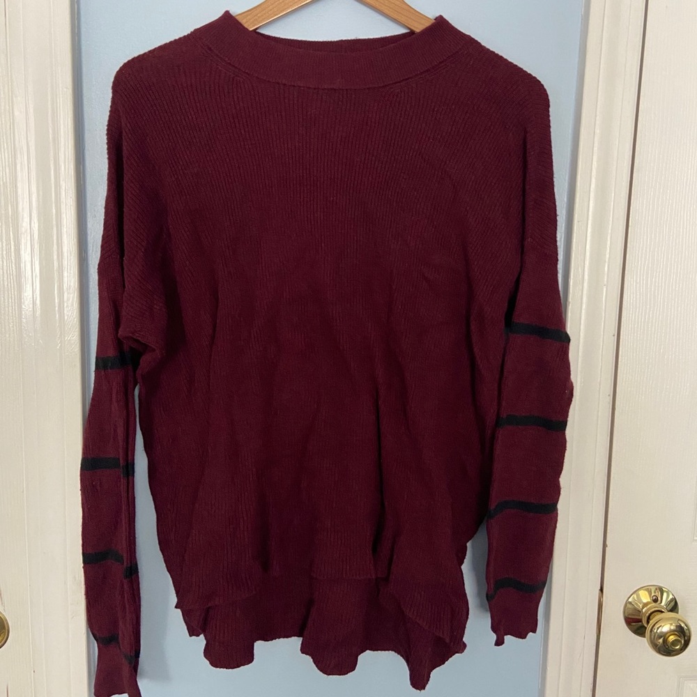 American Eagle Burgundy Sweater